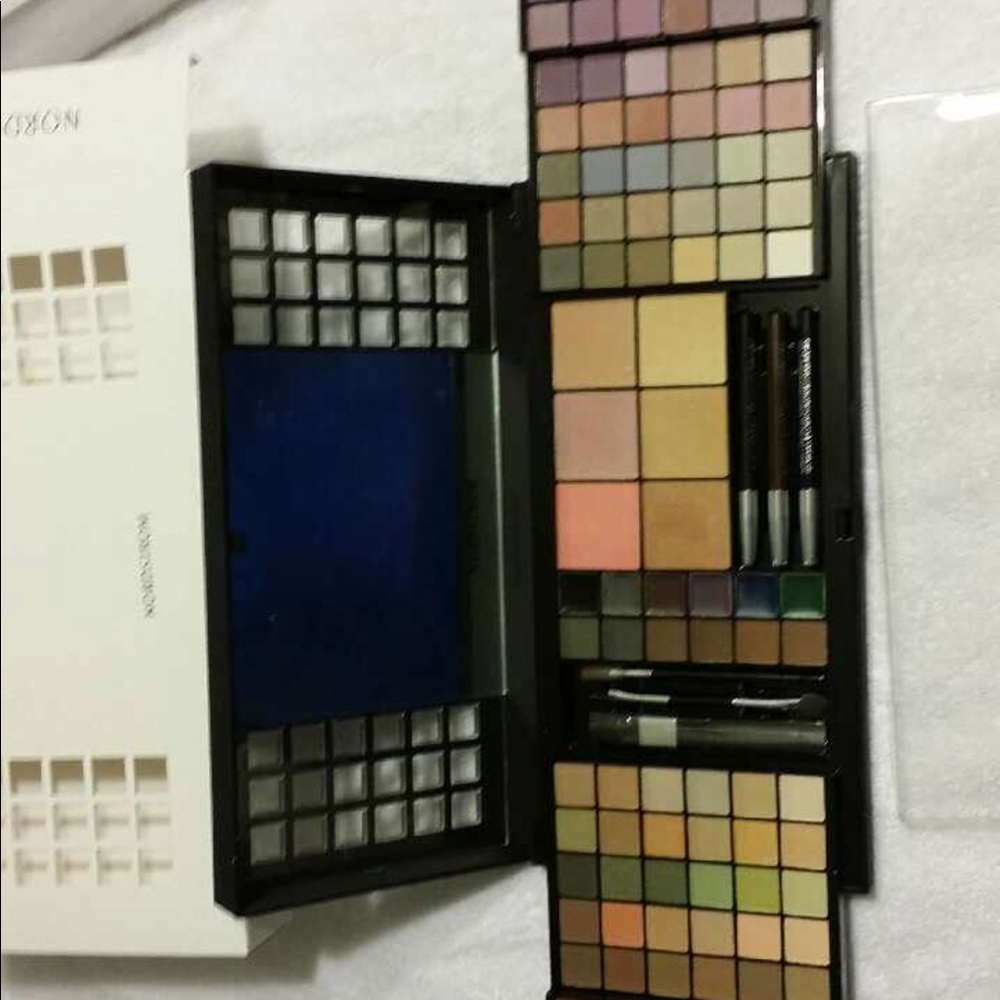 🔥SALE🔥 SaleVintage Nordstrom Color Pallette - Picture 3 of 4